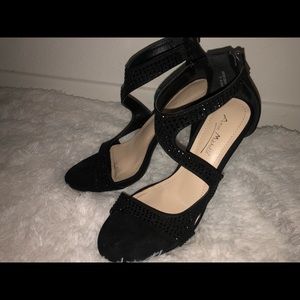 Black heels with diamonds